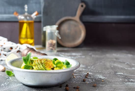 canva avocado salad in a bowl MAEFaYEdbl4