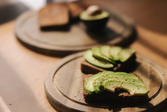 canva avocado sandwich on dark rye toasted bread MAERFdMgv s
