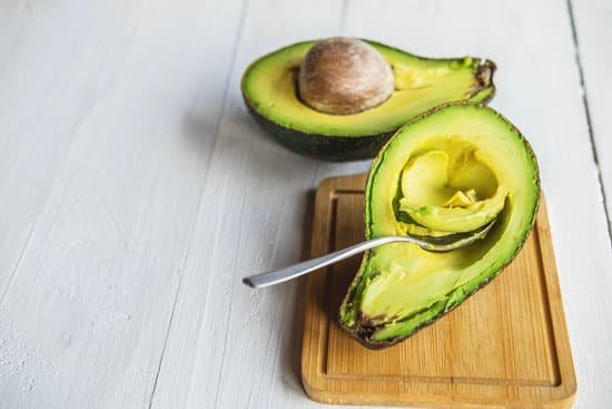 canva avocado sliced in half MAEElQwdu3w