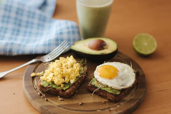 canva avocado toast with egg MAERFXHItOM