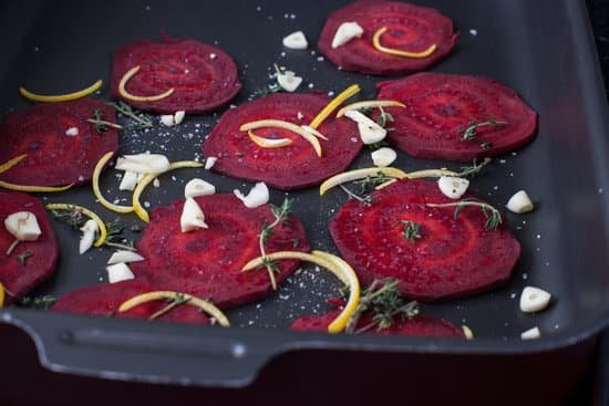 canva baked beet slices in frying pan MAEMma90 34