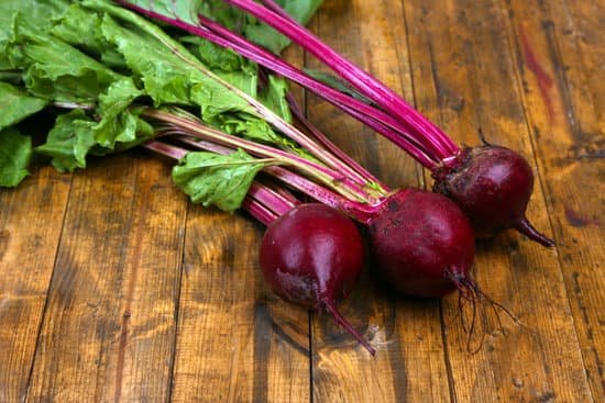 canva beets on a wooden table MAD MdTOkYI