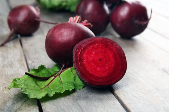 canva beets with leaves on a table MAD McTsXTU