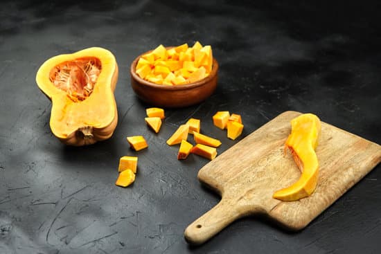 canva butternut squash chopped in small pieces MAENw2wQ VE