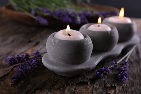 canva candles with lavender flowers MAD MesDF6g