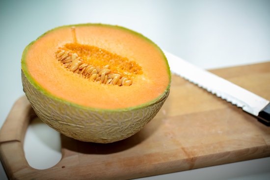 canva cantaloupe and knife MADFGBNwJhM