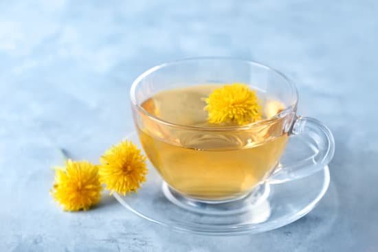 canva cup of healthy dandelion tea MAD8BZicOgo