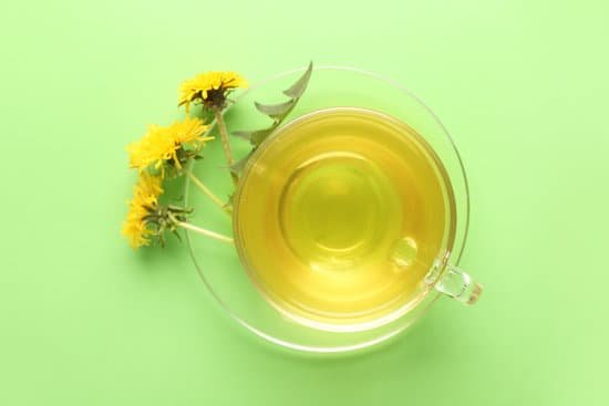 canva dandelion tea top view MAD8BQCIMfQ