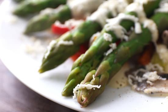 canva delicious asparagus dish close up MAD MuYCozc