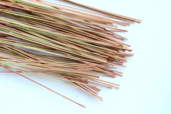 canva dry lemongrass on white background. MAEkC V3y o