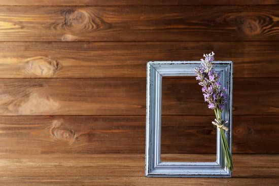 canva frame with lavender on wooden background MAD Q1shZk8