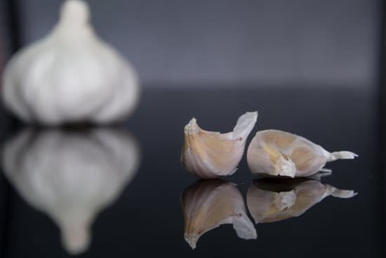 canva garlic cloves MADAZ 2L3Is