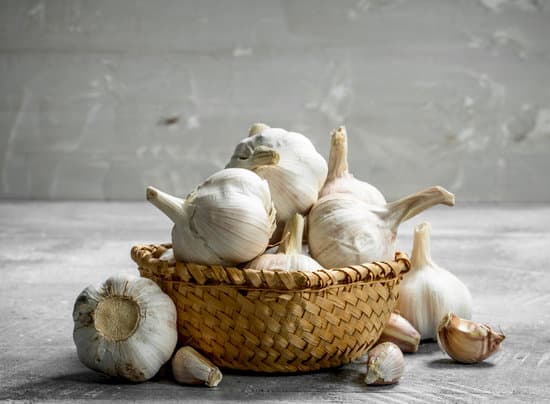 canva garlic in basket MAEPNog02yQ