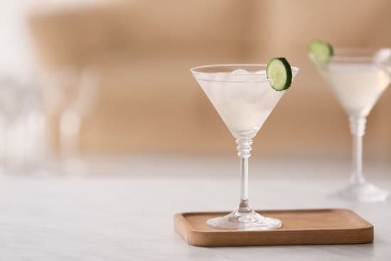 canva glass of tasty cucumber martini on table MAD7pFJ2O w
