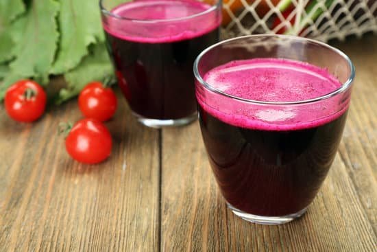 canva glasses of beet juice with tomatoes on table closeup MAD Mb1j oI