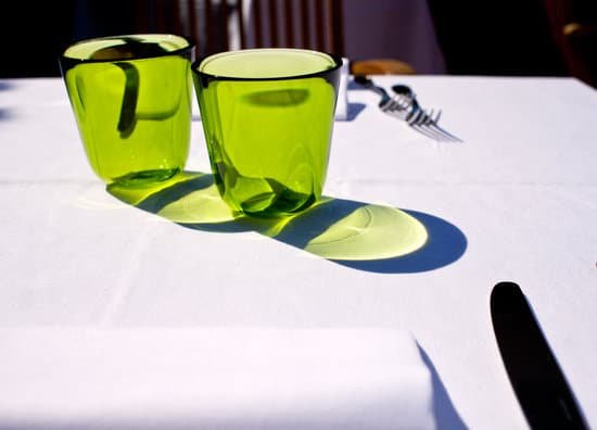 canva green glasses MADKrvdHg7k