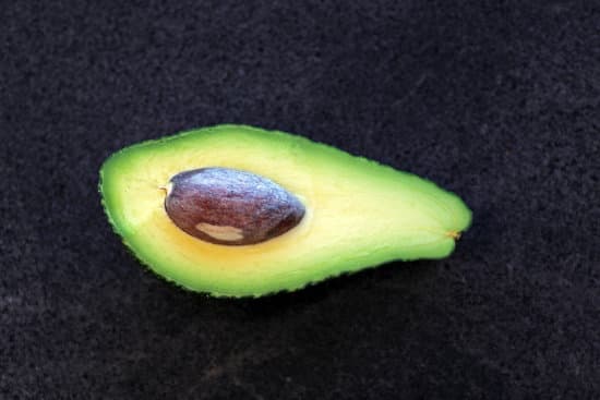 canva half slice of avocado MAEOVME2d0Q