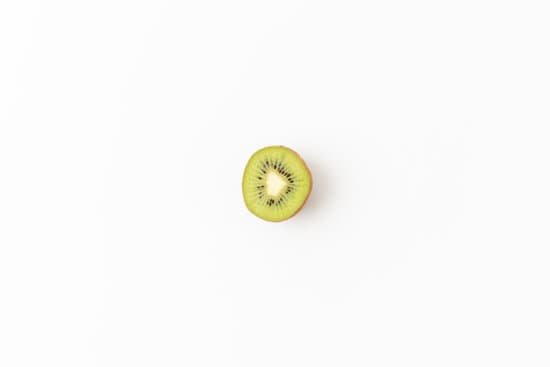 canva kiwi fruit MAD2J1h AXU