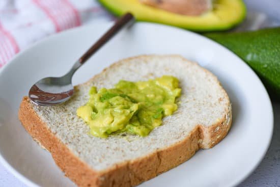 canva mashed avocado on toast MAEBW56qRww