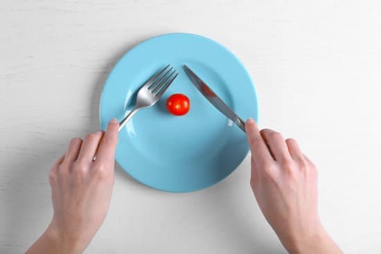 canva plate of single cherry tomato MAD QjVfK7M