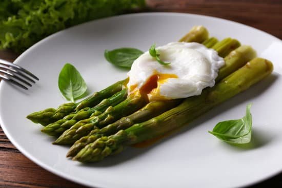 canva roasted asparagus with poached egg MAD MZwbWU8