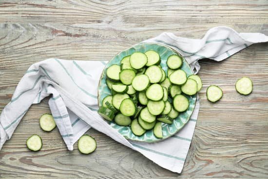 canva sliced cucumbers on a plate MAD6rF6BkqA
