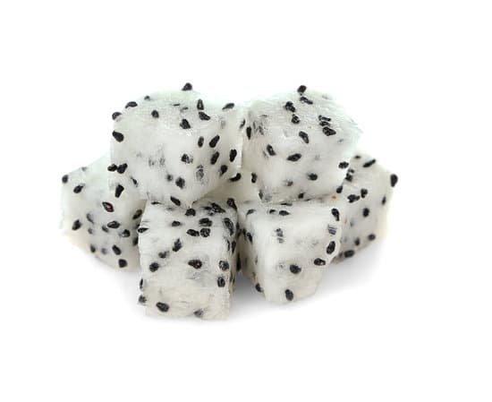 canva slices of dragon fruit MAEF94t69BU