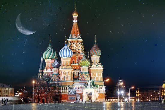 canva st. basil cathedral moscow kremlin night MABp3kfSqlU