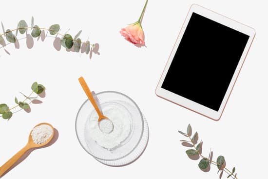canva tablet with eucalyptus branches and bowl of clay powder MAEbKi0AKiw