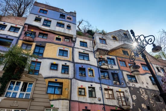 canva the hundertwasser house apartment in vienna austria MAEQBv7mLiE