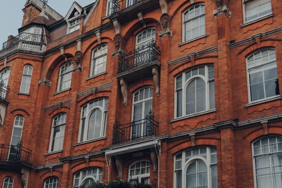 canva traditional red brick apartment block in mayfair london uk MAES49ZHi2I