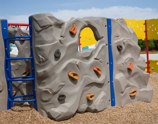 canva climbing wall MAC6Fd4wpLE