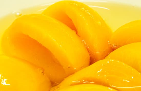 canva close up of sliced peaches MAEPvs8SNog