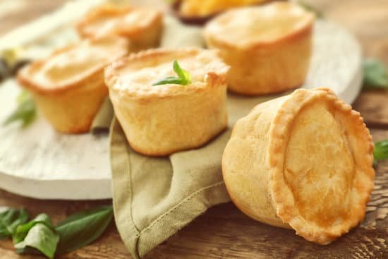 canva delicious little meat pies close up MAD9T1LIBpY
