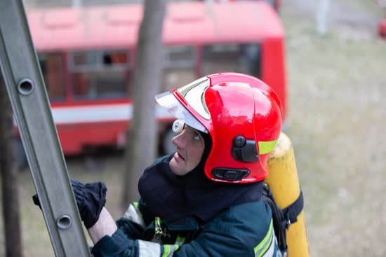 canva fireman climbing ladder outdoors MAD9woqiUns