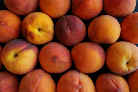 canva fresh peaches background MAD Q FSYX4