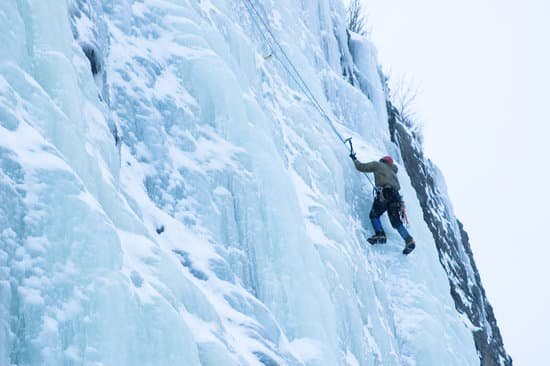 canva ice climbing MAEEoy4aEQs