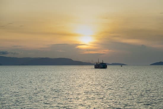 canva large passenger ship at the sea during sunset MAESa0DHXY4