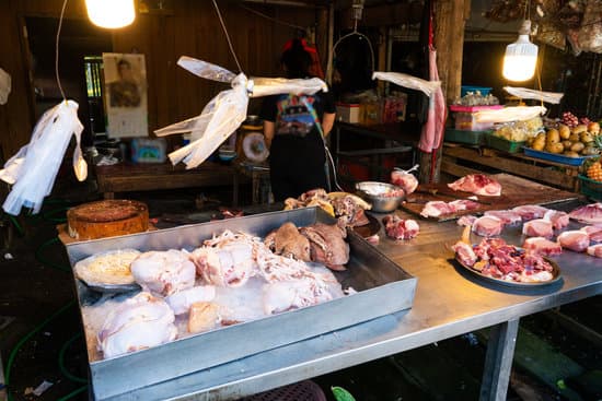 canva meat counter in a street market asia. MAEO1vod Zs