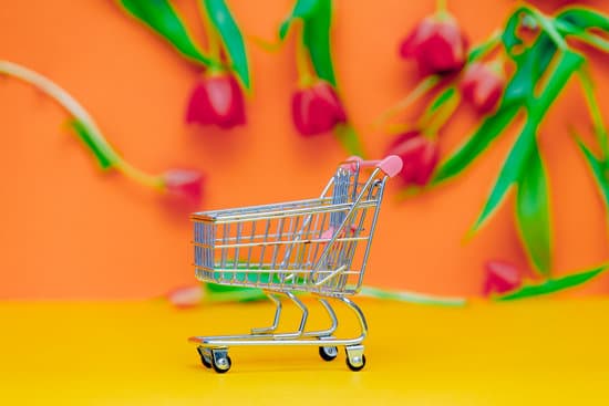 canva mini shopping cart and tulips MAEPy5S9fg8