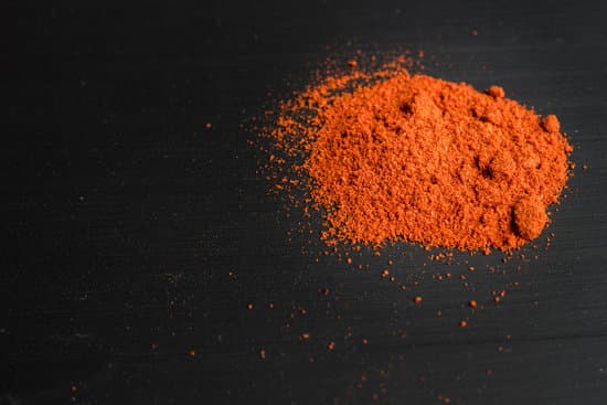 canva paprika powder on black background MAESppc J g