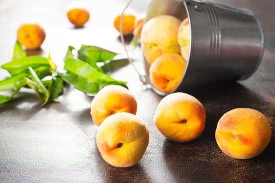 canva peaches in a bucket MAELQO JmrQ