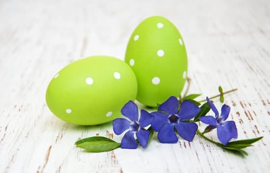canva periwinkle and easter eggs MADP8zPbHD4
