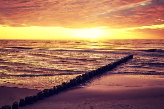 canva scenic sunset at baltic sea in mrzezyno poland MAD UFXnh6Y
