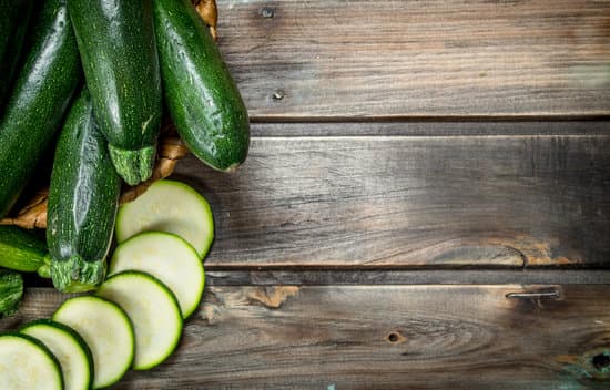 canva slices of zucchini MAEPUg8jLK4