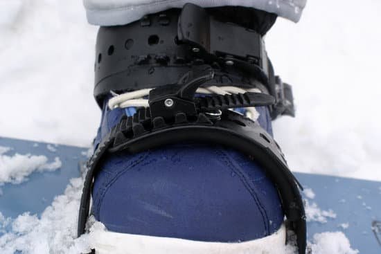 canva snowboard boot