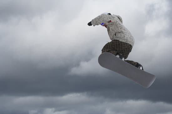 canva snowboard jumper MAEEDAoWsUw