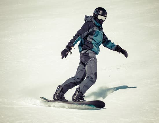 canva snowboarder MADAQak7Qjg