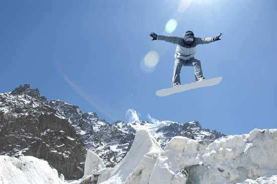 canva snowboarding sport MADB8GPCpjs