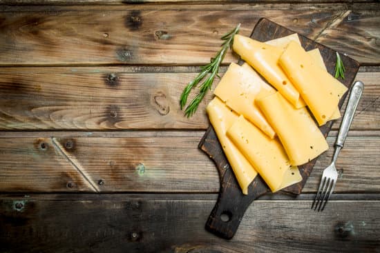 canva thin slices of cheese with rosemary MAEPgWl 5j4